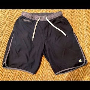 Vuori Banks shorts, size M